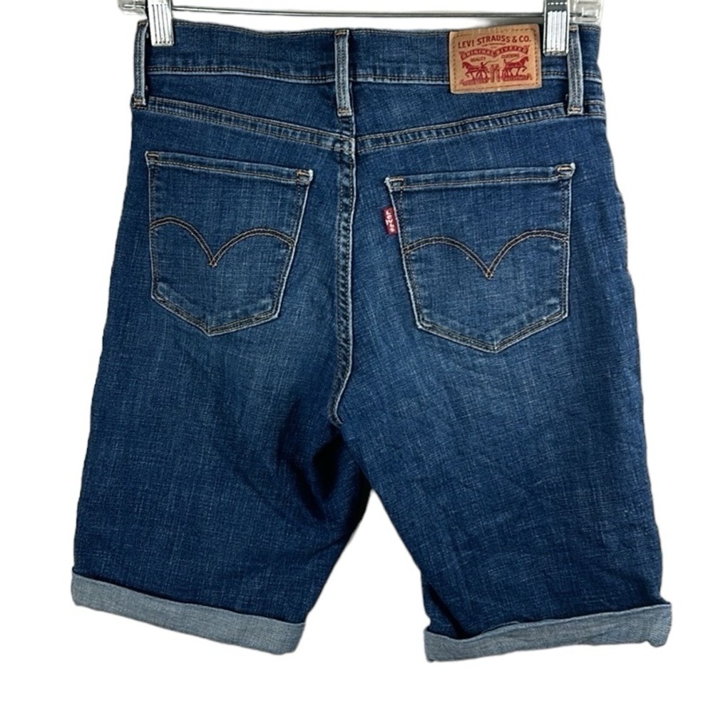 Levi’s Floral Embroidered Cuffed Bermuda Shorts Size 27